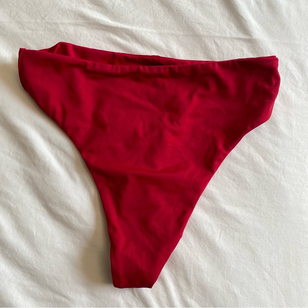 AEXAE. Red Bikini Midrise bottom. Small